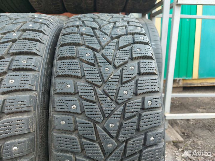Dunlop SP Winter Ice 02 215/50 R17 95T
