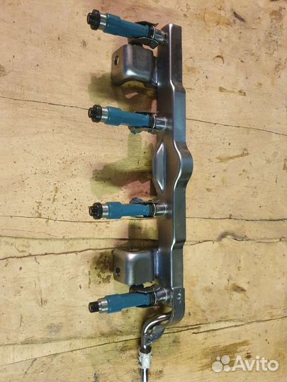 Топливная рампа mazda