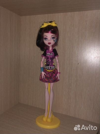 Кукла Монстер Хай дракулаура