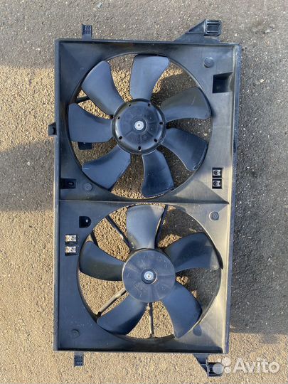 Диффузор радиатора Mazda 3 Axela BL BL6FJ Z6681502