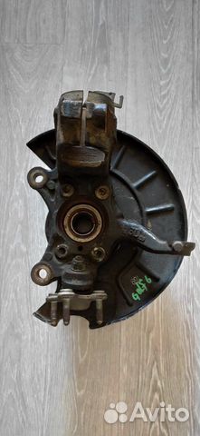 Поворотный кулак правый передний Volkswagen Golf 6