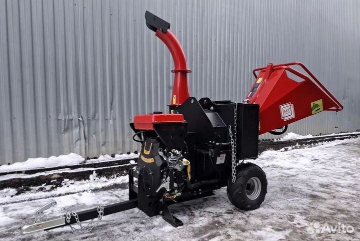 Дробилка измельчитель веток с мотором прицепная к