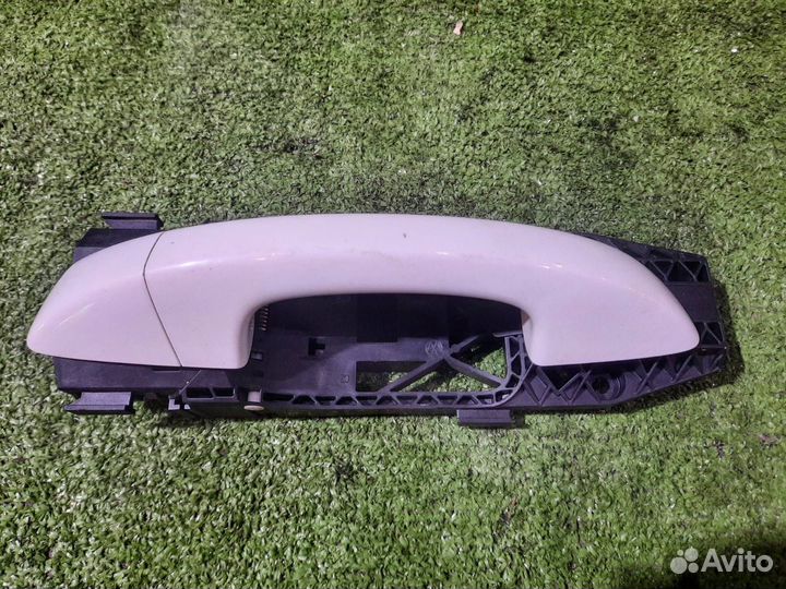 Ручка двери внешняя передняя левая Volkswagen Golf