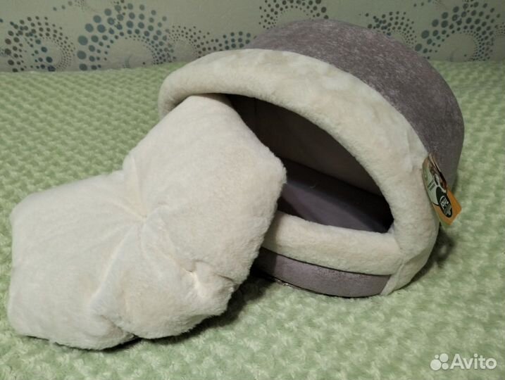 Лежанка для кошек новая