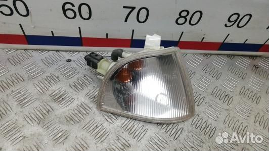 Поворотник фары правый skoda octavia A4 (2ST02MV01