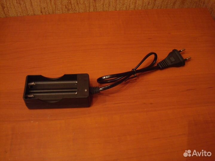 Зарядное устройство для 18650 батарей