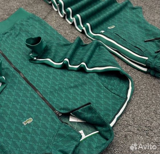 Костюм мужской lacoste