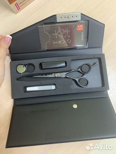 Парикмахерские ножницы