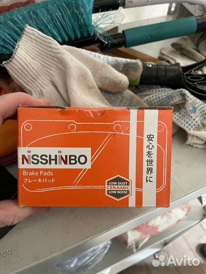 Продажа задних тормозных колодок