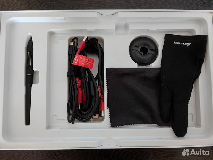 Графический монитор Huion Kamvas 13