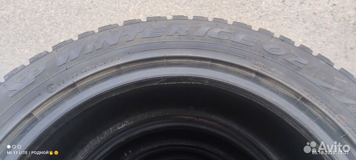 Dunlop SP Winter Ice 02 215/55 R17 98T
