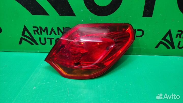Фонарь правый Opel Astra J 2009-2012