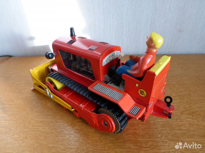 Игрушка Трактор СССР-ГДР, металлическая