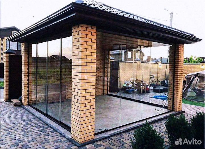 Безрамное Остекление веранд беседок