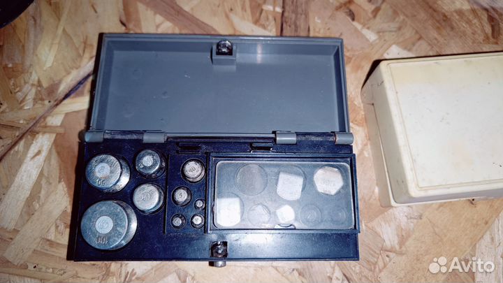 Весы и гирьки