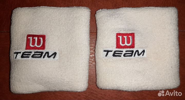 Напульсники спортивные