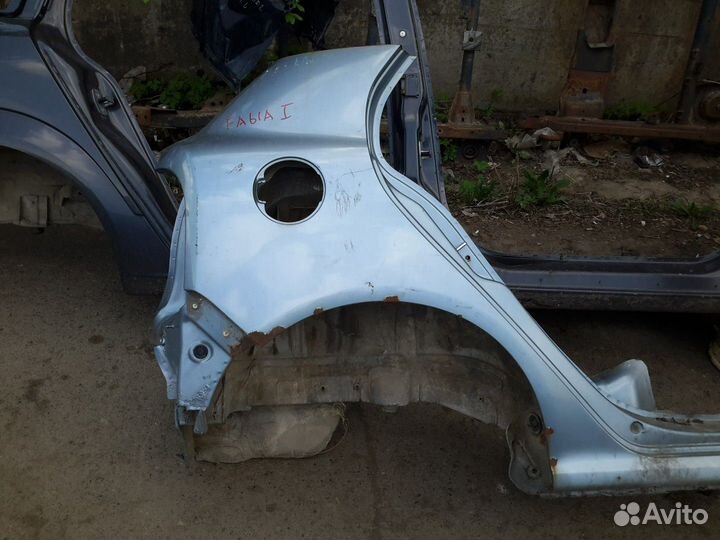 Крыло заднее правое Skoda Fabia 1