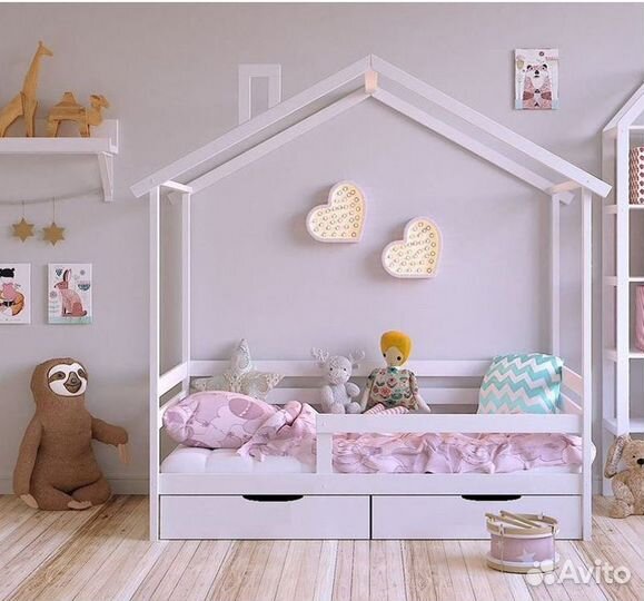 Детская кровать домик