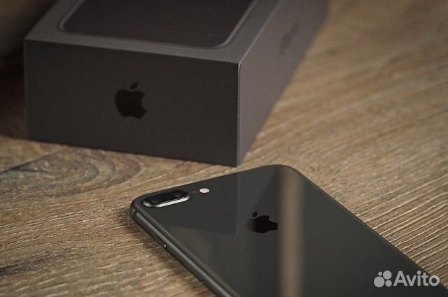 Телефон iPhone 8 plus