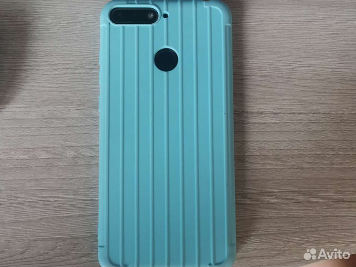Смартфон Honor 7c