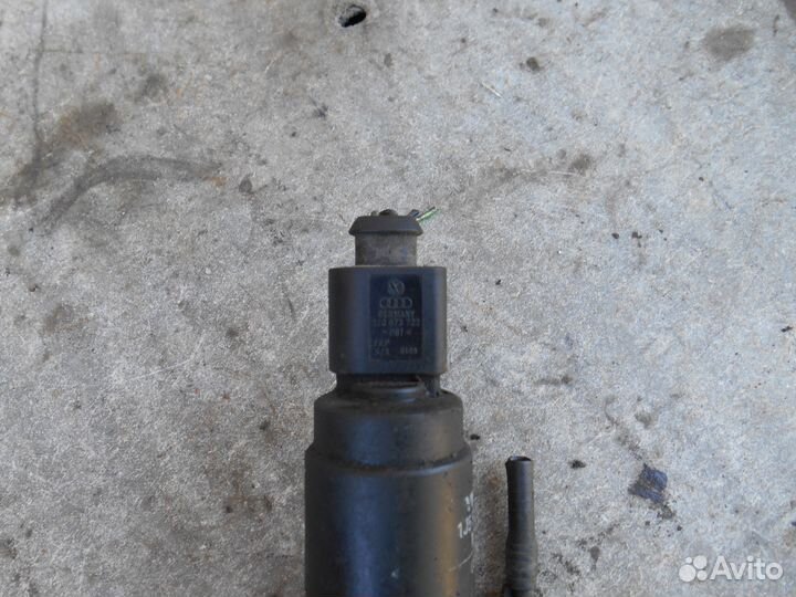 Насос омывателя 1J5955651 Audi A6 C5 Ауди А6 С5