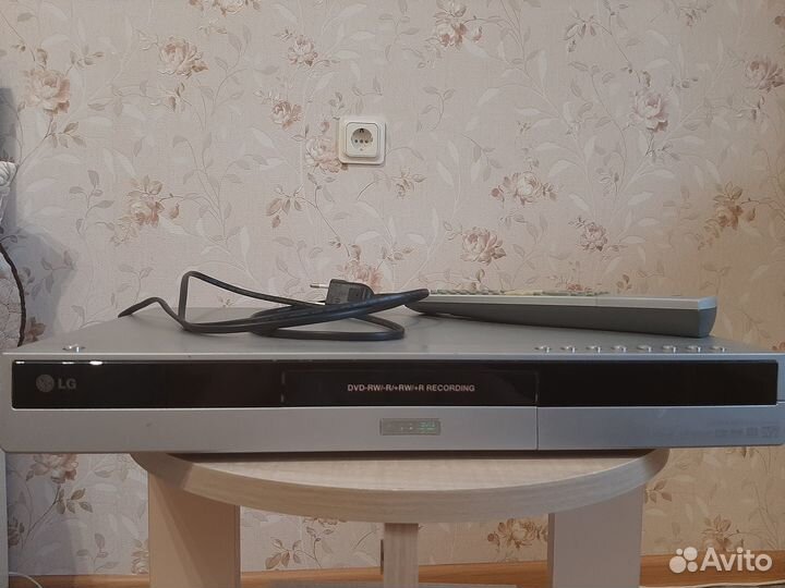 Рекордер LG DVD/HDD hdr676x