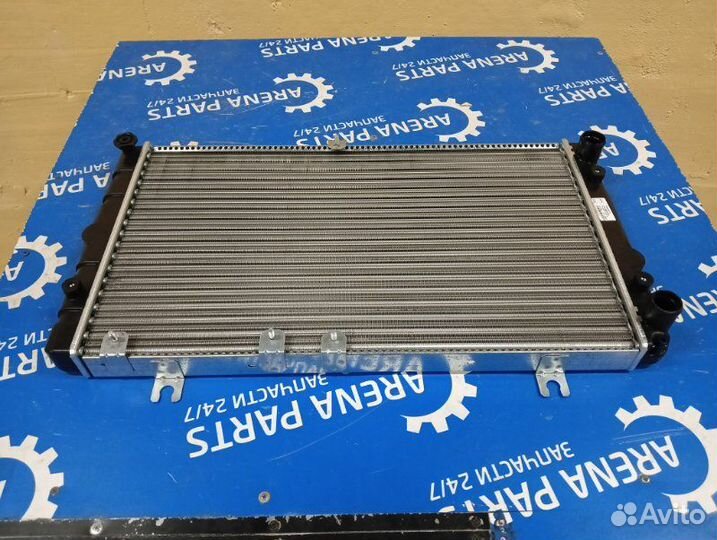 Радиатор двигателя Лада Калина