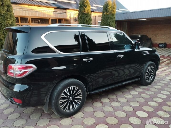 Nissan Patrol 5.6 AT, 2011, 225 000 км