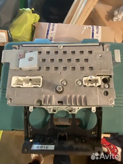 Магнитола / центральная панель