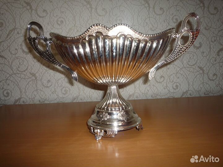 Ваза для фруктов