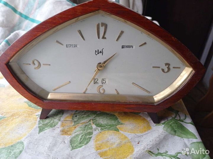 Часы настольные СССР