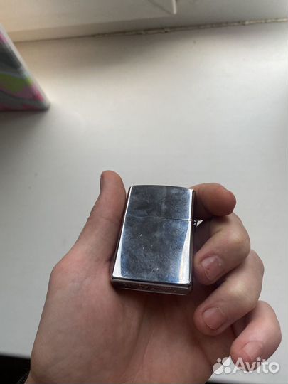 Зажигалка бензиновая zippo