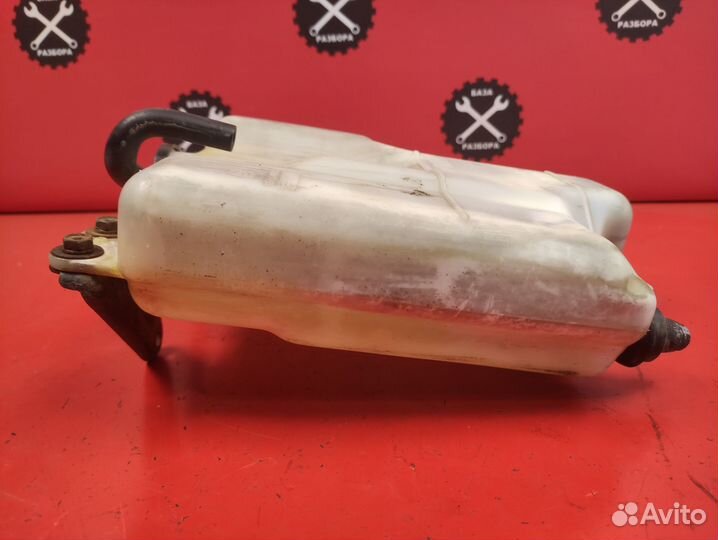 Расширительный бачок Toyota 4Runner 1987-1995