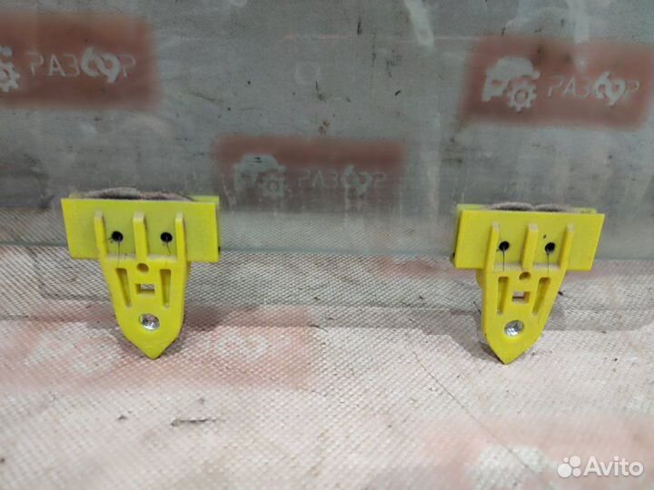 Стекло двери заднее правое Nissan Qashqai J10 HR16