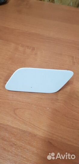 Крышка омывателя фар передняя левая Audi Q7 3.0