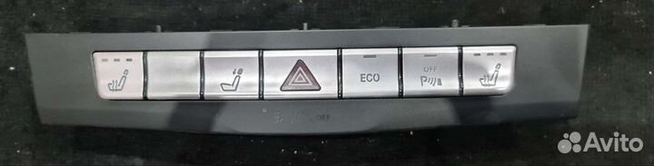 Блок кнопок центральной консоли Mercedes E212