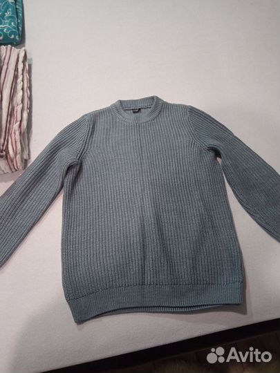 Свитер