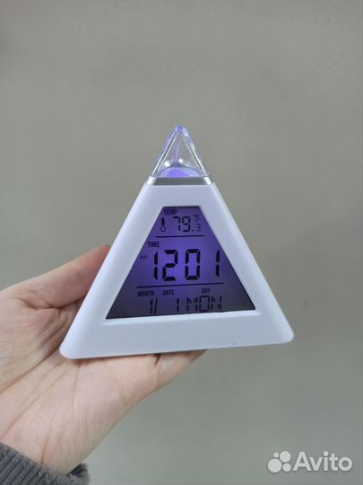 Часы будильник color change
