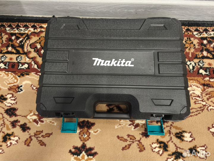 Перфоратор makita на АКБ