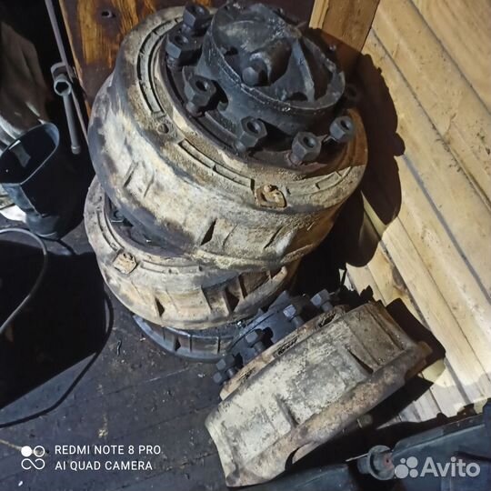 Тормозные барабаны со ступицами урал-4320 отличное