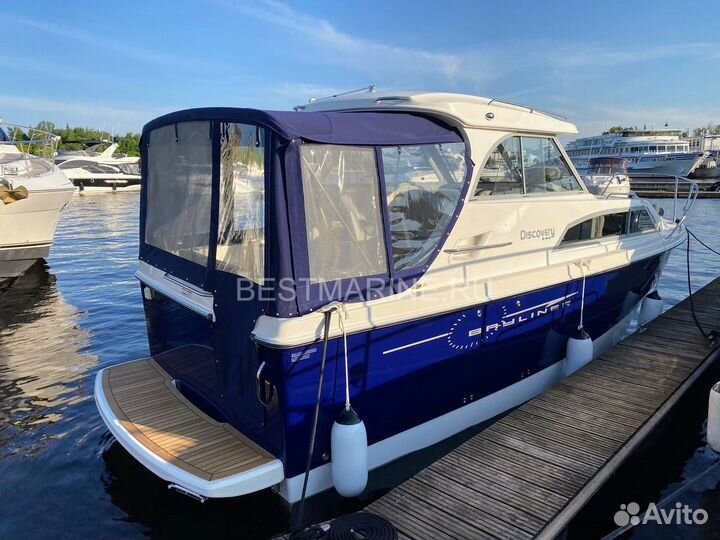 Моторный катер Bayliner 246 Discovery