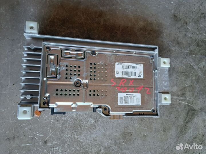 Усилитель звука на Cadillac SRX