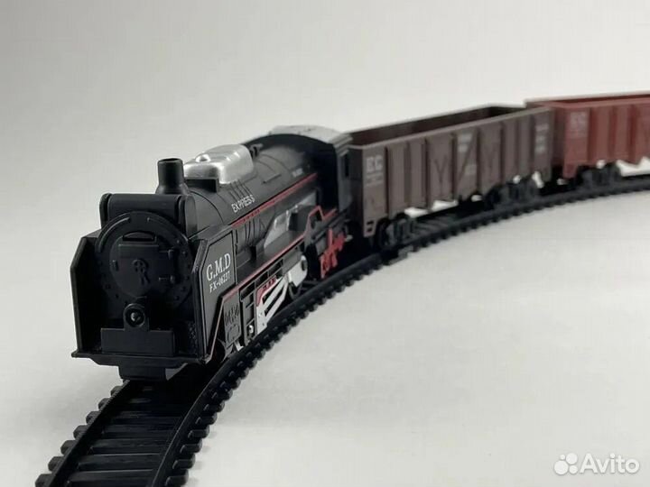 Железная дорога детская, паровоз с 3 вагонами