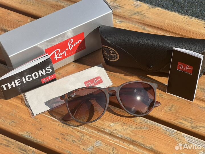Солнцезащитные очки Ray-Ban Erika RB-4171