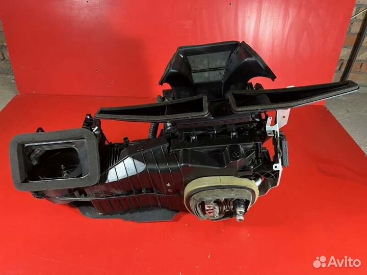 Корпус отопителя печки с мотором в сборе Skoda