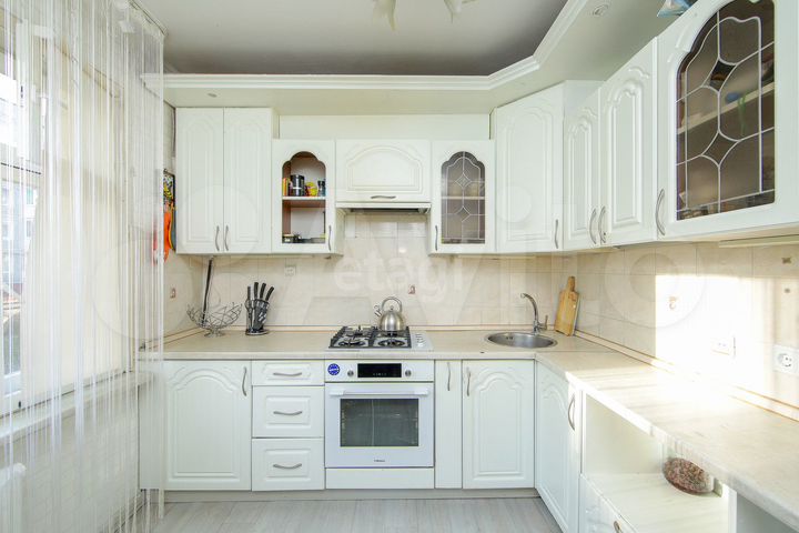 2-к. квартира, 54 м², 1/5 эт.