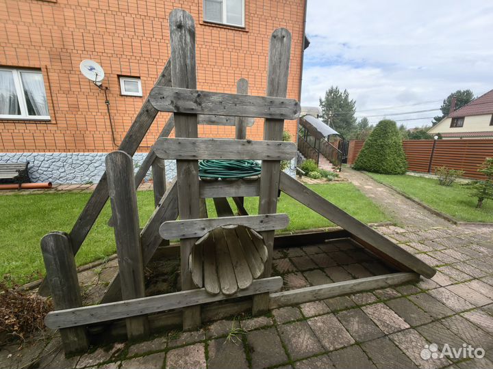 Деревянная горка