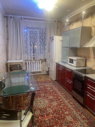 1-к. квартира, 42 м², 3/9 эт.