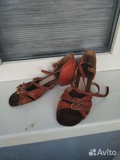 Бальная обувь