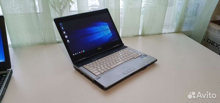 Немецкий ноутбук Fujitsu 14